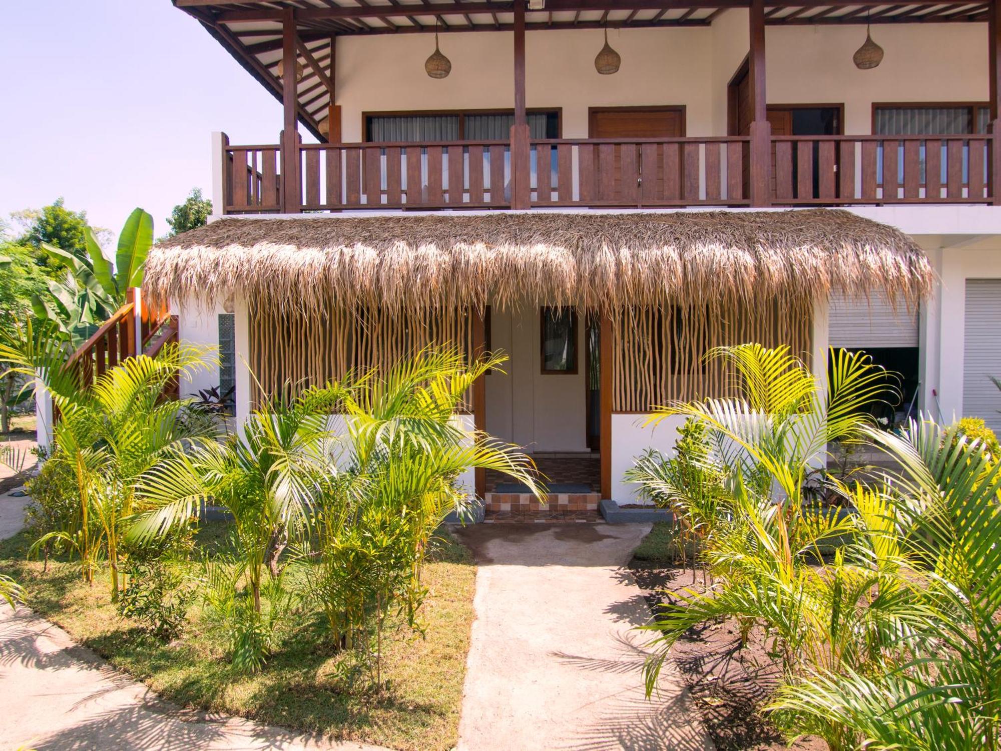 Coco Breeze Spa Hotel Gili Air Exterior foto